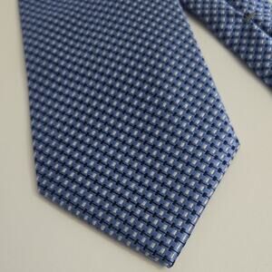 Jos. A. Bank Classic Collection Silk Tie – Blue Geometric Pattern – New with Tag